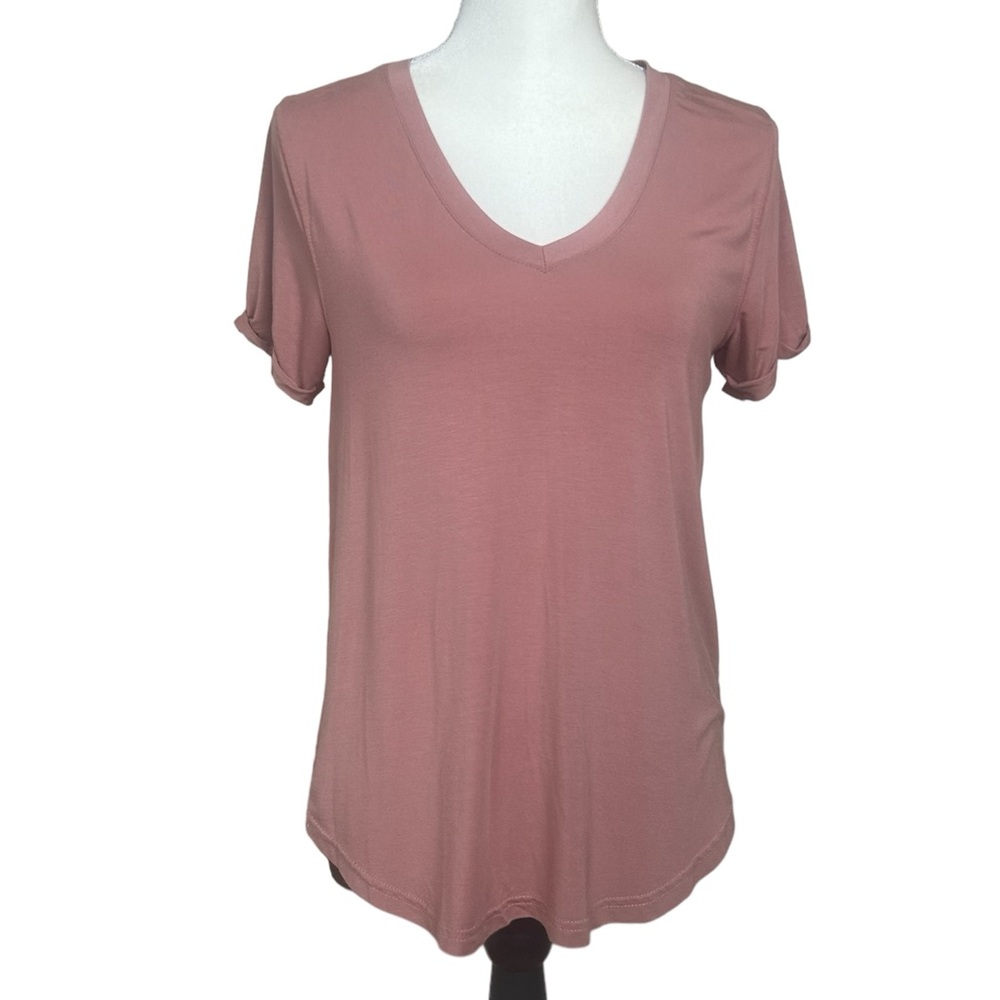 4/$25 Recreation by Thread & Supply dusty rose soft stretchy tee v neck